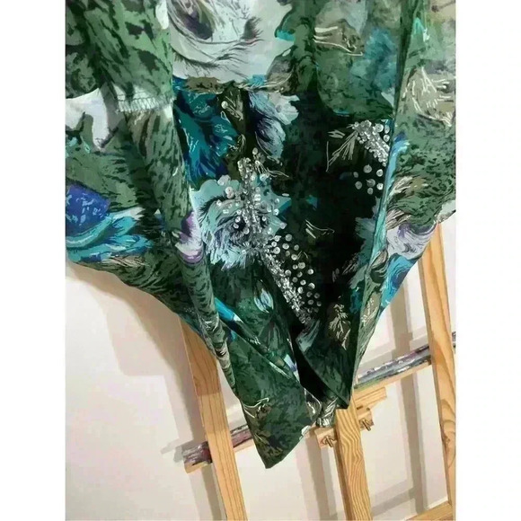 Kenzie 100% silk Women’s Floral Skirt with sequin accents size 6 - Picture 5 of 8